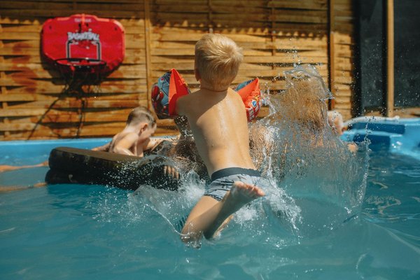Transformez Votre Piscine en un Modèle de Durabilité : Optez pour une Rénovation Exceptionnelle!